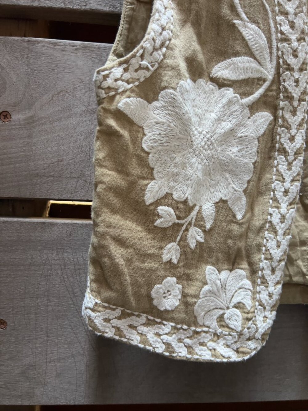 ZARA Open Front Embroidered Floral Boho Vest Cotton Western Waistcoat Size S - Picture 3 of 8